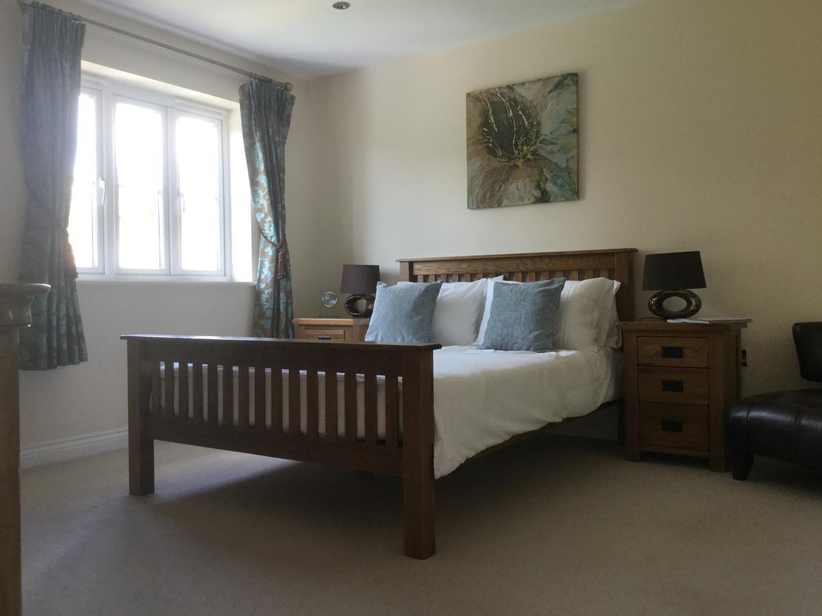 Moon House Bed and Breakfast Witney Exterior foto